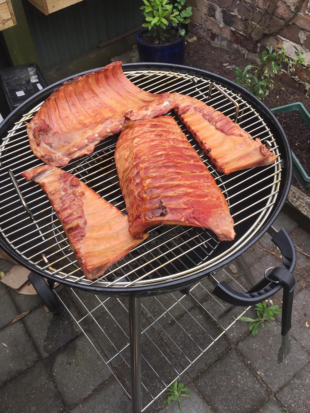 How Many Ribs (and Other Foods) To Cook for a Crowd - Simply Meat Smoking