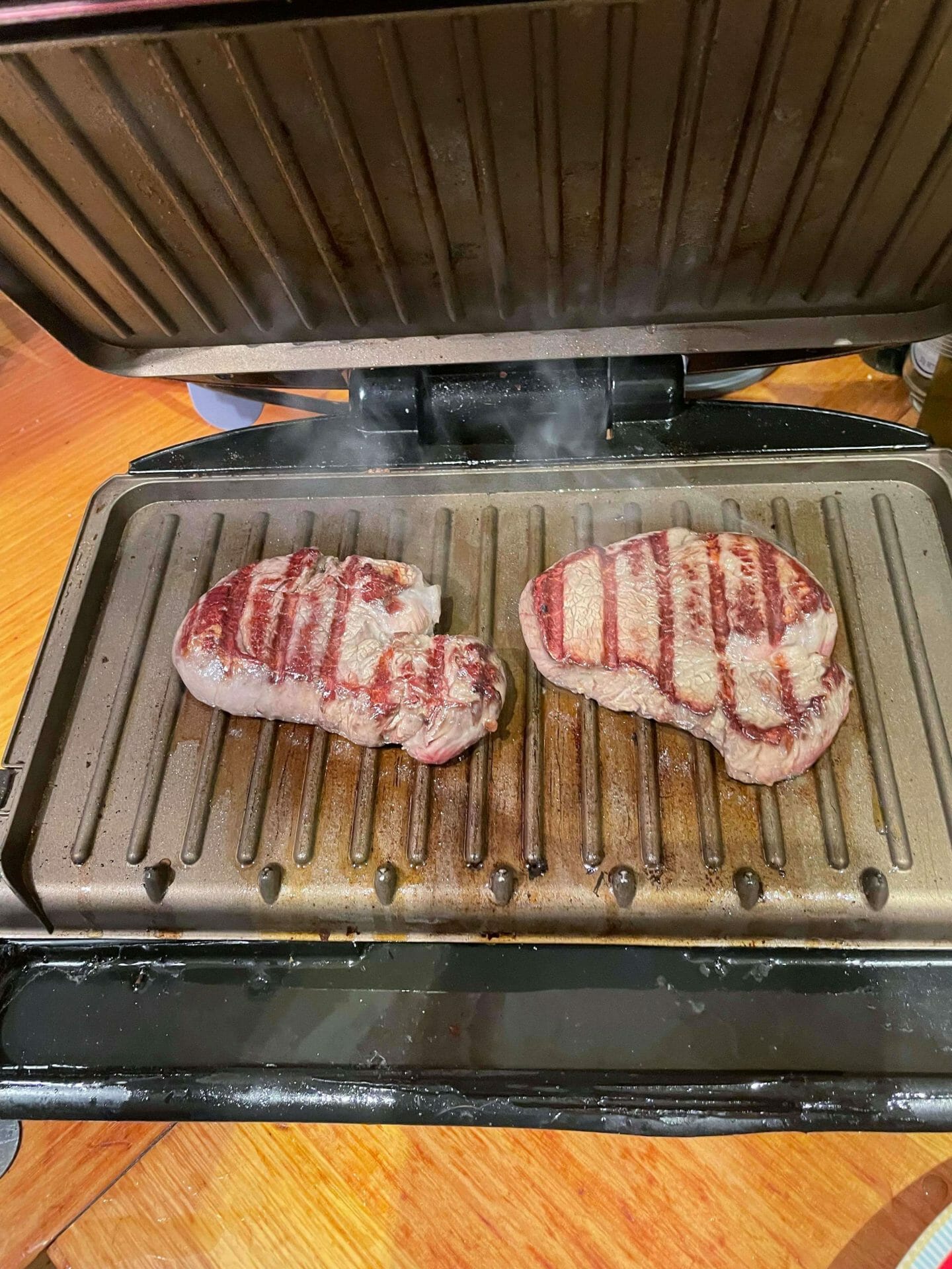 How to Cook Steak on a Foreman (6 Easy Steps to a Juicy and
