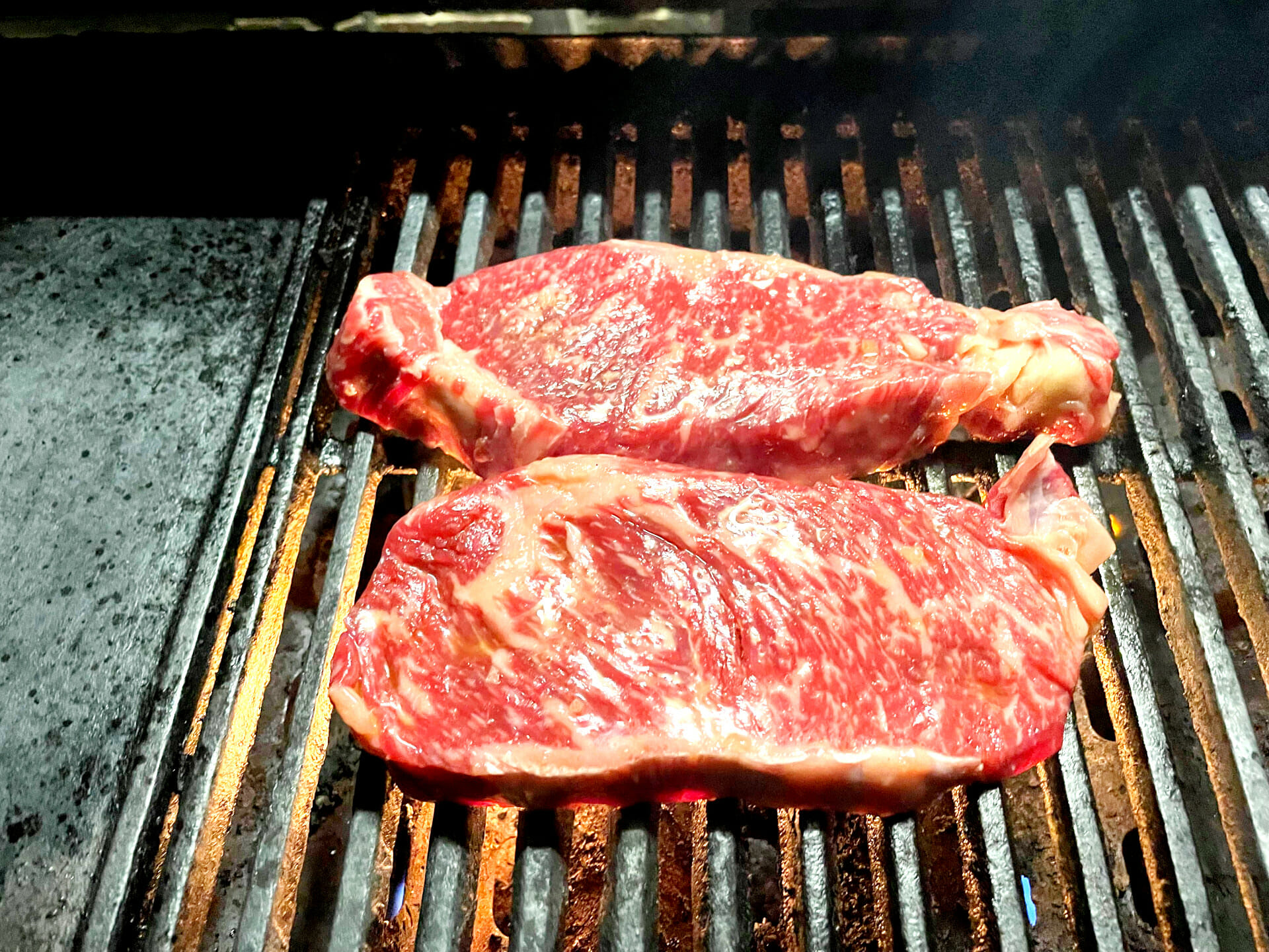 How To Grill The Perfect New York Strip Steak. Simply Meat Smoking