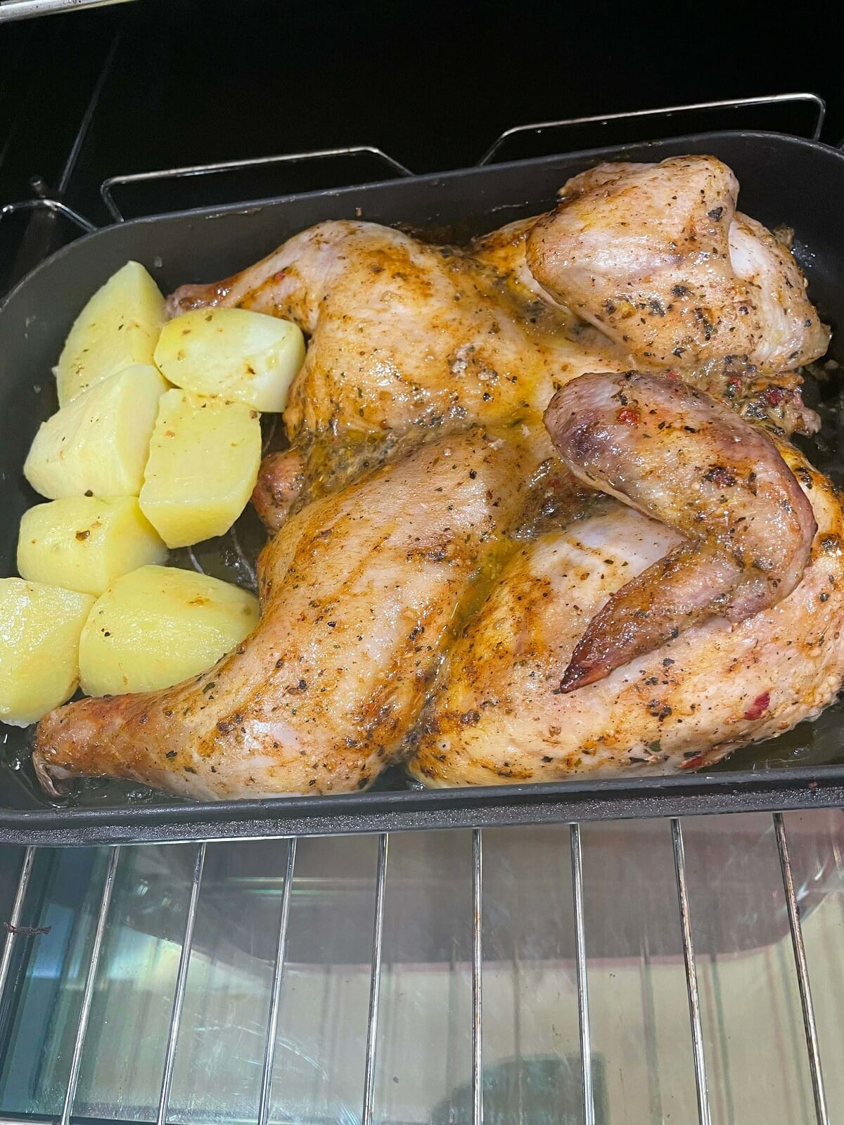 Where To Put Thermometer In Spatchcock Chicken (2 Simple Steps