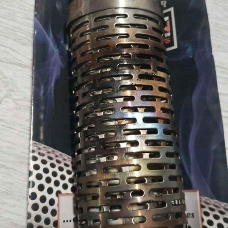 How To Use A Smoke Tube In A Pellet Grill (3 Simple Steps) Simply