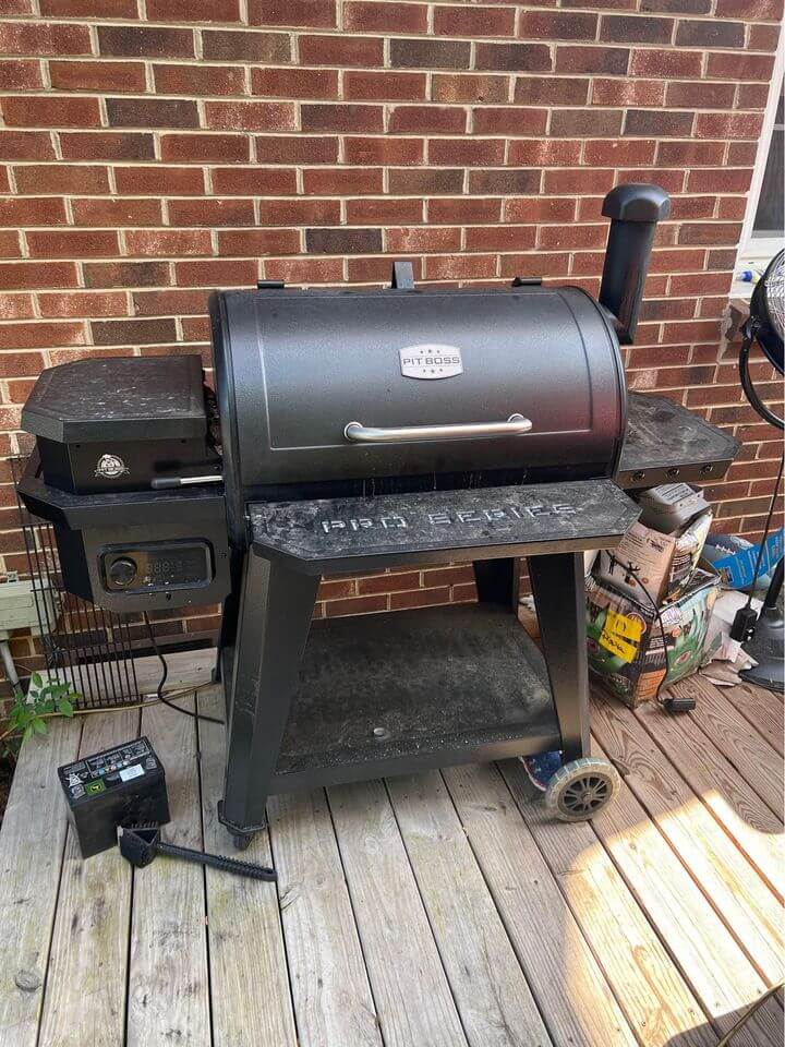 https://www.simplymeatsmoking.com/wp-content/uploads/2022/05/how-to-clean-pit-boss-pellet-grill.jpg