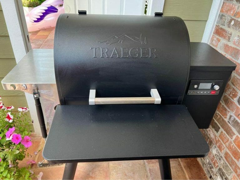 How To Clean Traeger Grill Grates (4 Easy Steps) Simply Meat Smoking