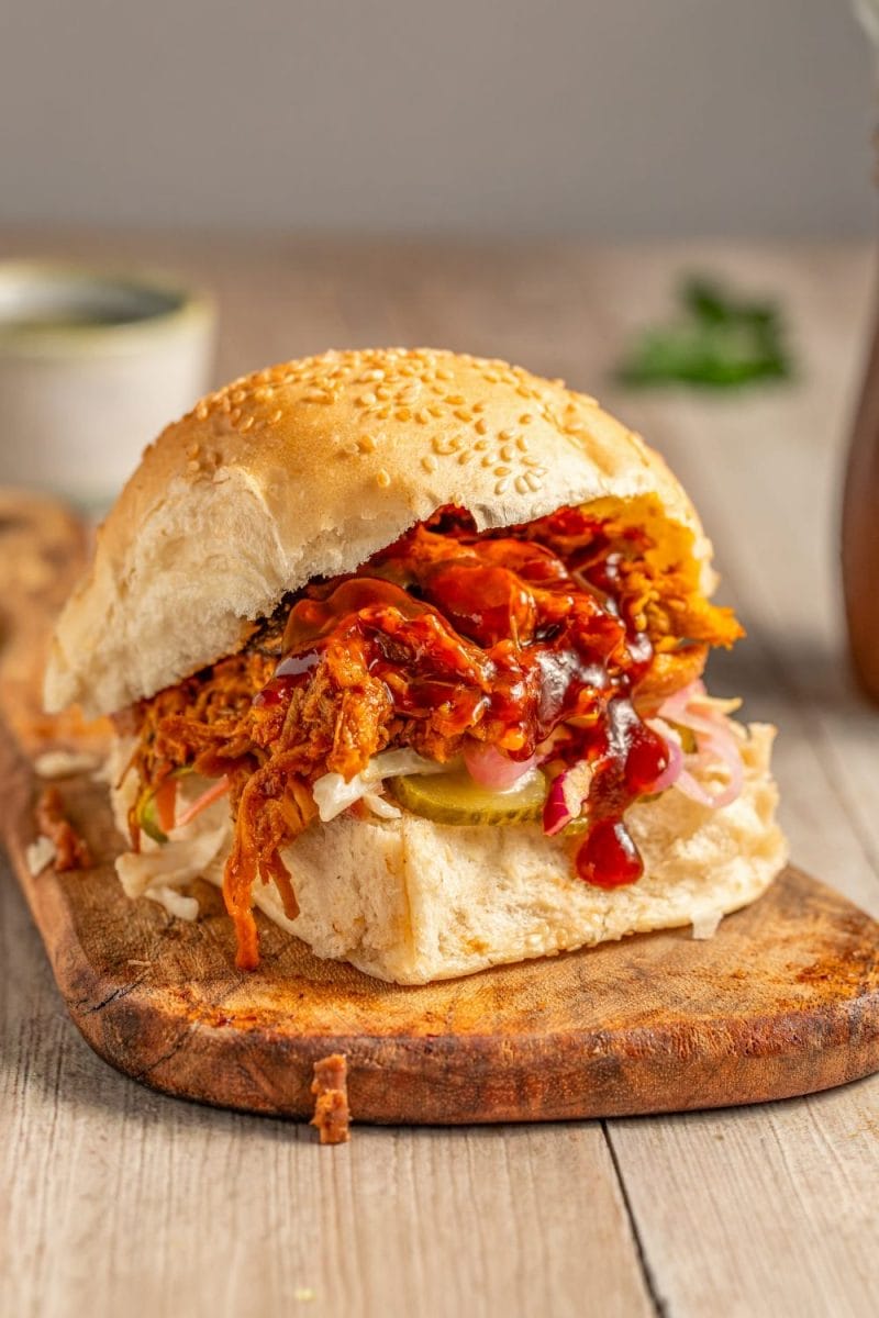 PUMPKIN SPICE PULLED PORK BURGER (1)